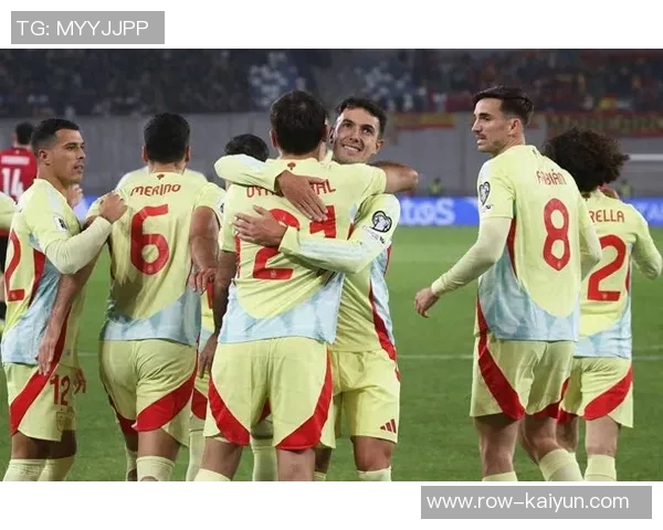 比利亚:西班牙前国脚奎尼是西班牙足球历史上最伟大的射手