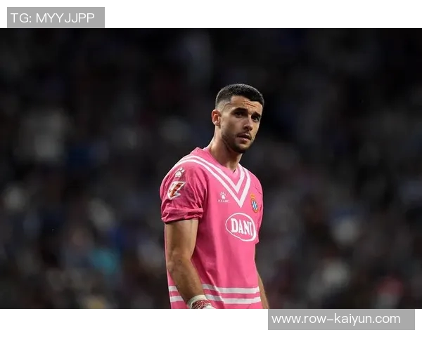 罗马诺:巴萨考虑提前退租拉什福德消息不实,巴萨对他很满意 罗马诺:巴萨考虑提前退租拉什福德消息不实,巴萨对他很满意