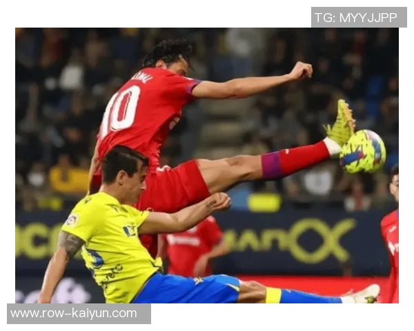 赫塔费主帅：希望阿尔瓦雷斯能上场，我想让最好的球员出现在场上